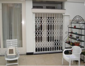 درب آکاردئونی