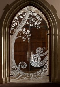 حکاکی روی شیشه 