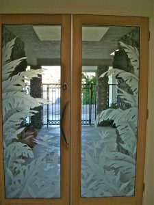 حکاکی روی شیشه