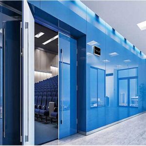 شیشه کاری روی دیوار