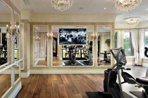 آینه کاری پشت تلویزیون