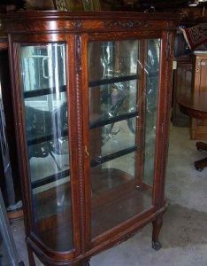 شیشه خم بوفه