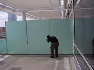 شیشه لمینت رنگی