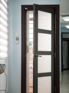 درب آلومینیومی دستشویی