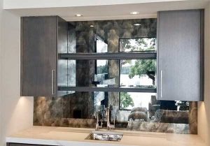 آینه تزئینی