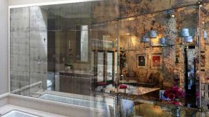  آینه کاری روی دیوار