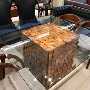 شیشه روی میز ناهارخوری