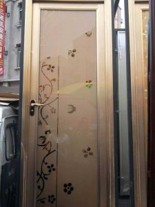 درب آلومینیومی دستشویی