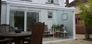 اتاقک شیشه ای