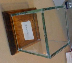 باکس شیشه ای