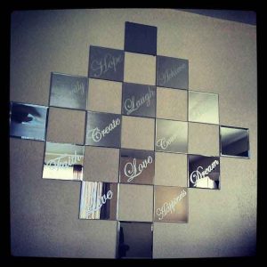 حکاکی روی آینه