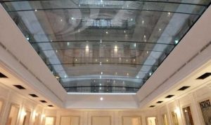 سقف شیشه ای