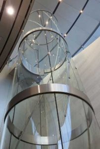 آسانسور شیشه ای