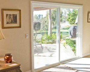 درب شیشه ای کشویی