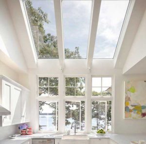 طلق شیشه ای شفاف