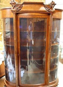 شیشه خم ویترین