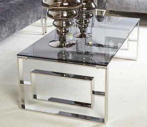 شیشه روی میز