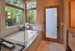 شیشه ساتینا