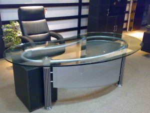 شیشه میز مدیریت