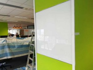 وایت برد شیشه ای مغناطیسی