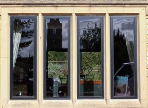 پنجره دوجداره آلومینیومی