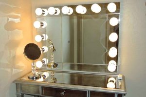 آینه آرایشی