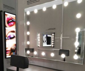 آینه آرایشی