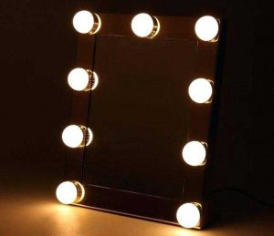 آینه دستشویی