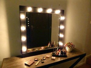 آینه سالن زیبایی