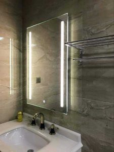 آینه نورپردازی