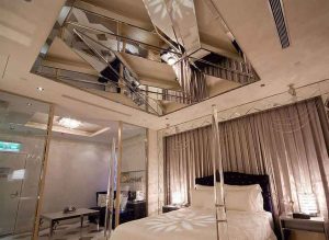 آینه کاری هتل