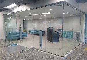 اتاقک شیشه ای