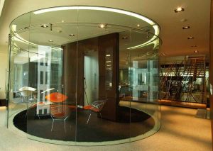 شیشه خم لمینت