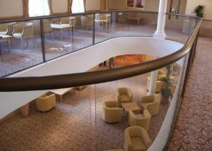 شیشه خم لمینت