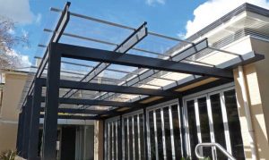 طلق شیشه ای