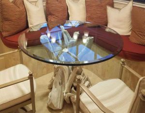 قیمت شیشه رومیزی