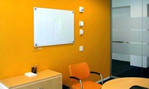 وایت برد شیشه ای