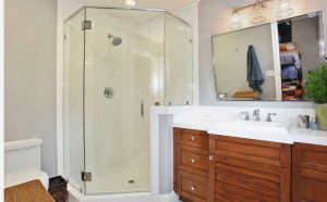 کابین دوش شیشه ای