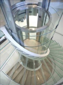 آسانسور شیشه ای