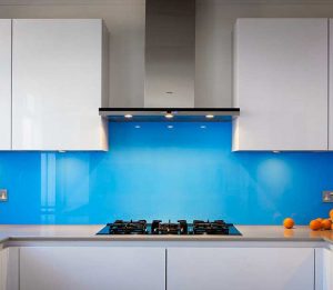 شیشه بین کابینتی