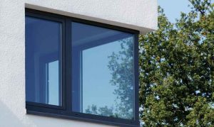 شیشه رنگی پنجره