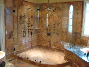 شیشه قوس دار