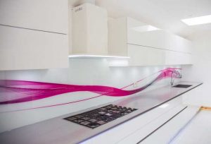 شیشه چاپی بین کابینت