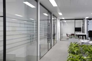 قیمت شیشه سکوریت