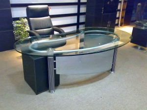 میز مدیریت شیشه ای