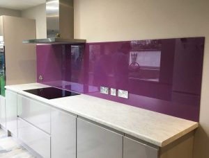 شیشه بین کابینتی