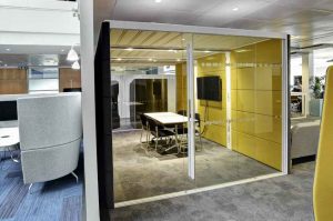 کارخانه شیشه سکوریت