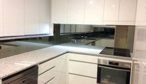 آینه کاری رنگی