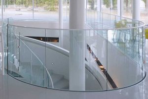 شیشه خم لمینت