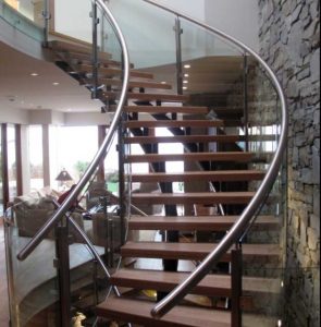 شیشه خم نرده